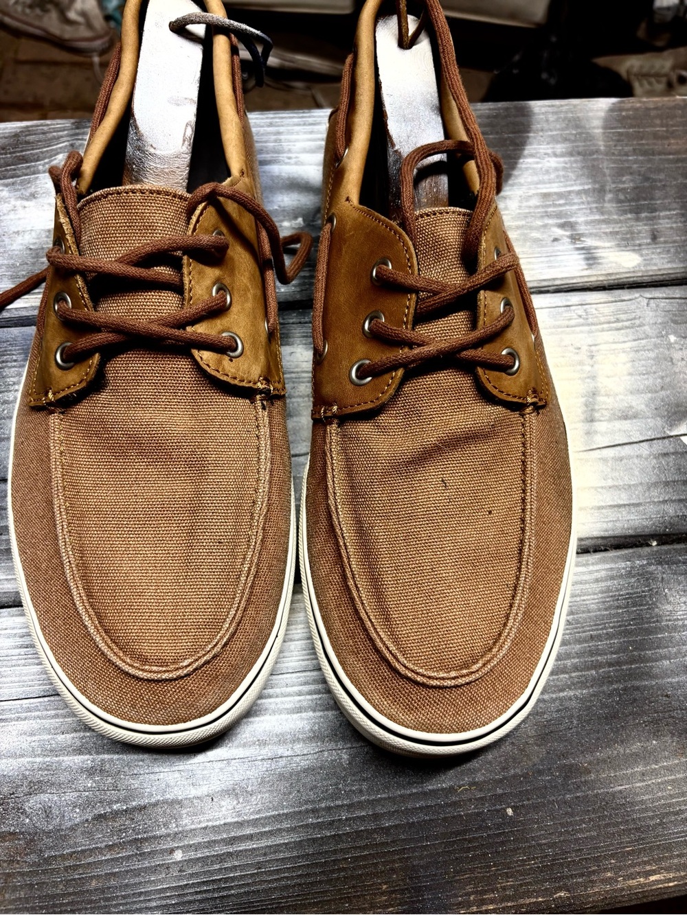 Vans Men's Brown Canvas Lace-Up Sneakers